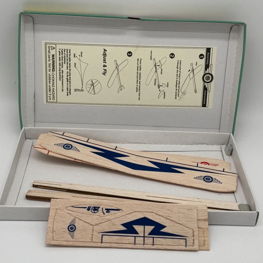 House of Marbles Real Flying Racing Gliders 2 Pack Retro Balsa Wood Toy Kit